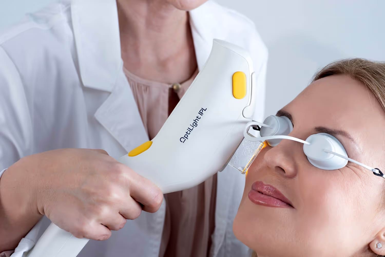 OptiLight treatment in progress