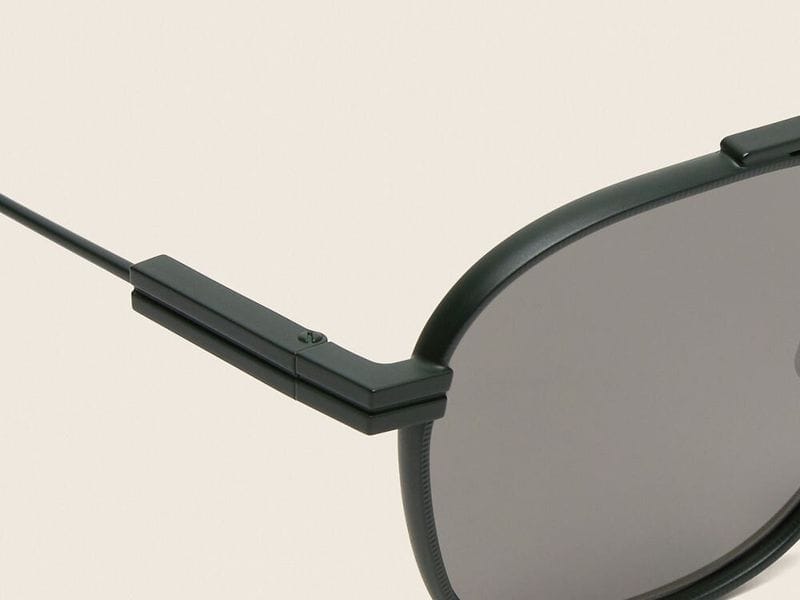 Zegna Orizzonte I Metal sunglasses in Dark Green, close-up of the temple