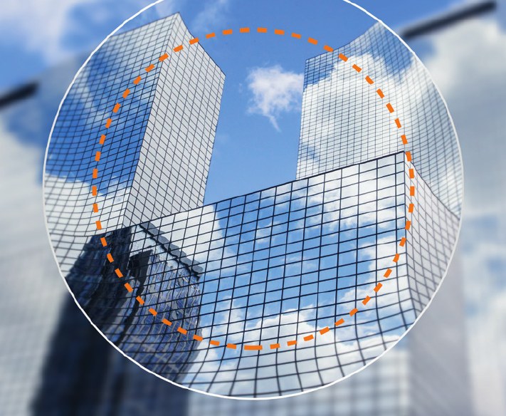 Single vision lens simulation: a medium circle of sharp vision